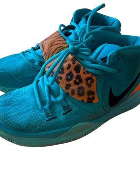 Youth Athletic Sneakers in Teal with Leopard Accent - Nike size 5Y unisex